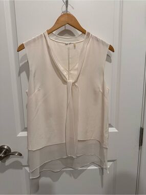 Elie Tahari Cream Sleeveless V-Neck Tie-Front Camisole